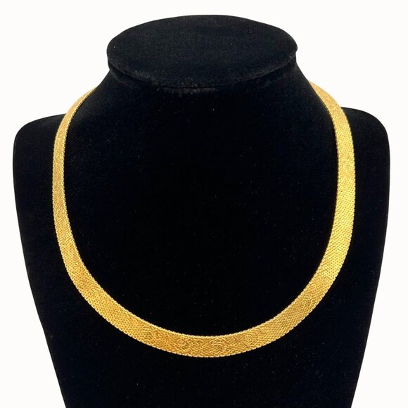 VINTAGE MONET GOLD TONE ROSE PRINT TEXTURED FLAT WOVEN CHAIN NECKLACE 16" - Picture 2 of 11